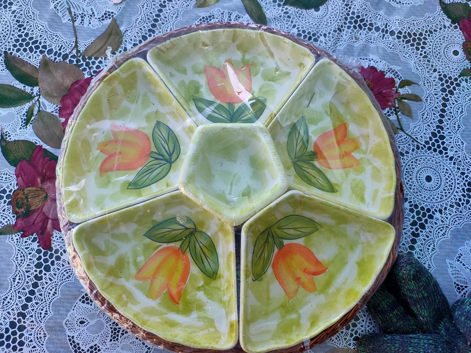 Салатницы новые.