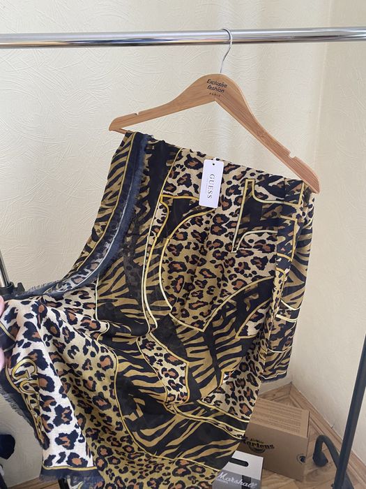 Шарф платок хустка Guess