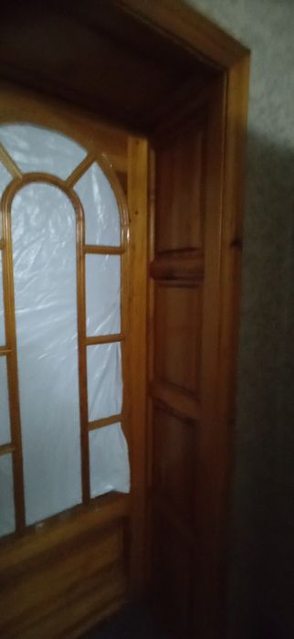 Межкомнатные двери дерево