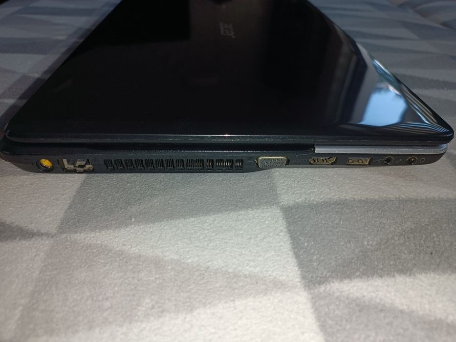 Laptop Acer Aspire E1-531-B9604