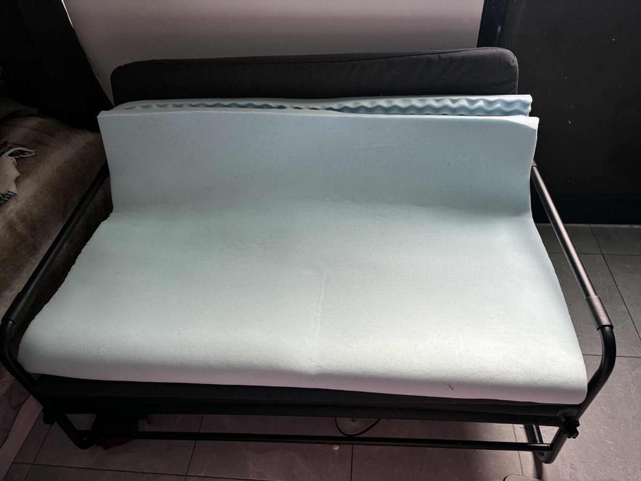 Sofa cama IKEA HAMMARN cinza com espuma