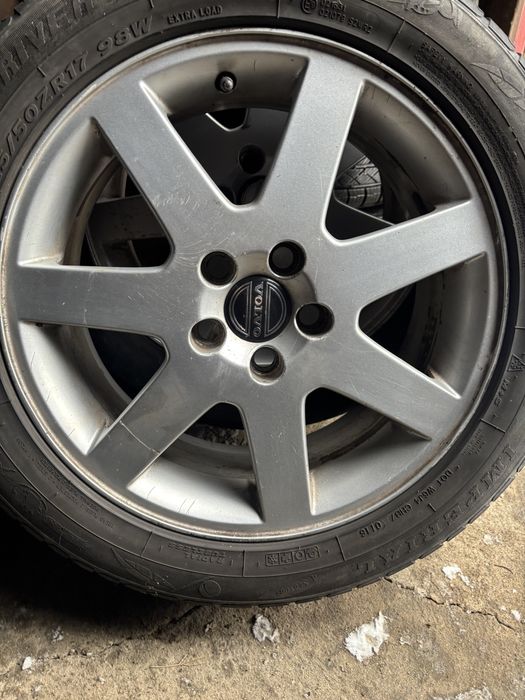 Felgi volvo 17 z oponami