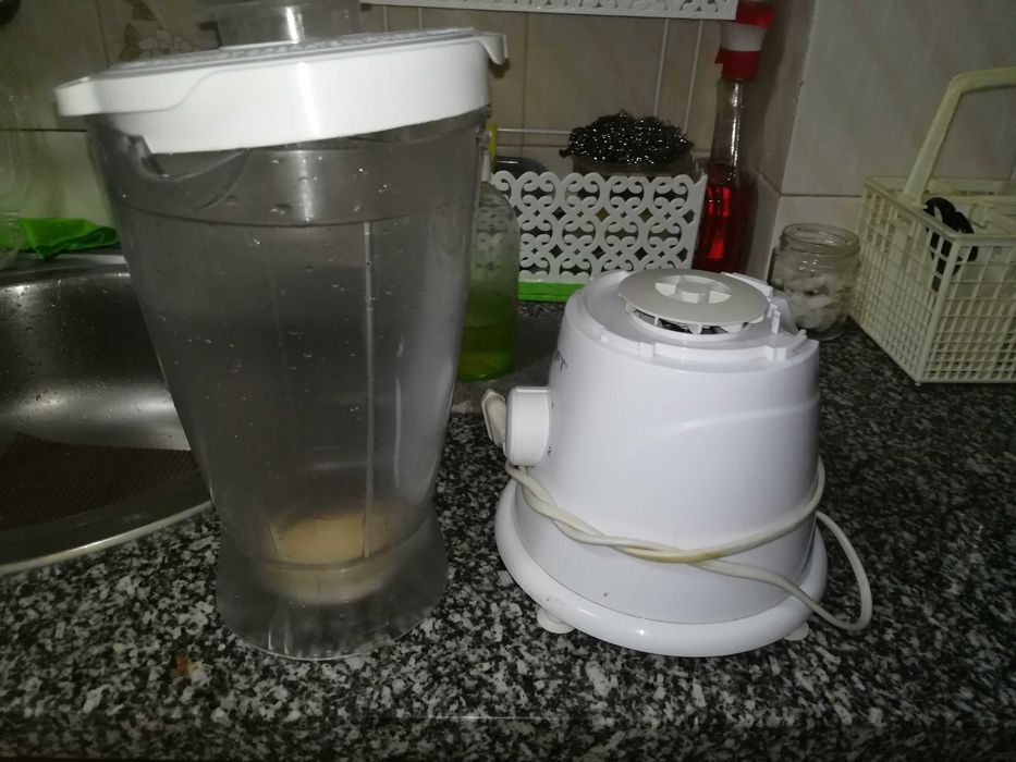 Liquidificador 5 euros a trabalhar bem