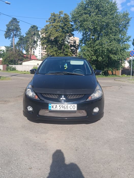 Mitsubishi GRANDIS