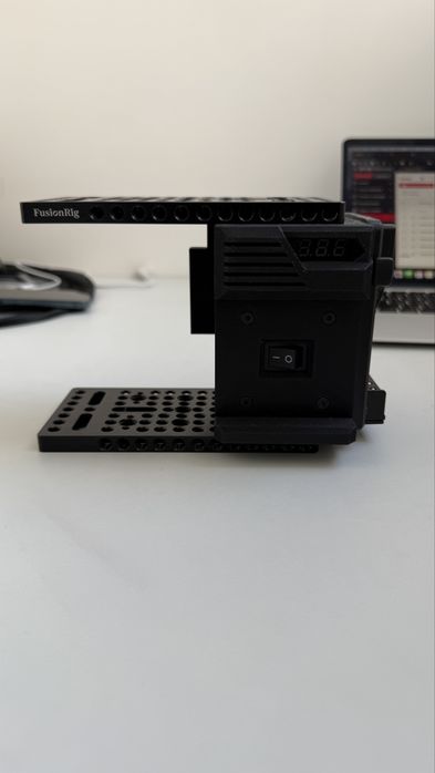 Cineback canon r8. Ріг для клітки Tilta