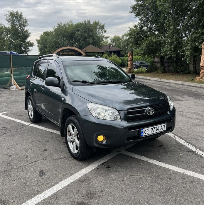 Продам Toyota RAV4 2007г автомат  2,0 газ/бензин