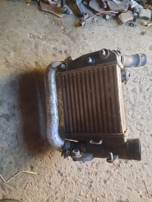 Audi a6 c6 2.7 3.0 tdi intercooler prawy oryginał