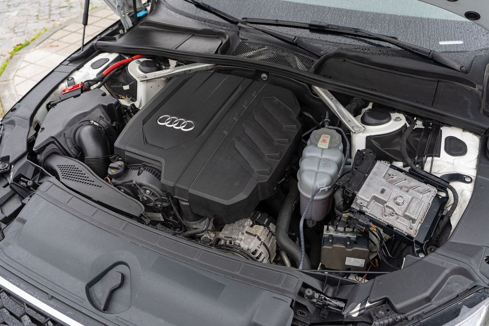 Audi A4 45 TFSI quattro S line S tronic