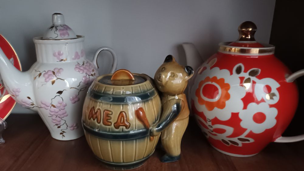 Сахарницы, молочники. Посуда фарфоровая.  Мальва.