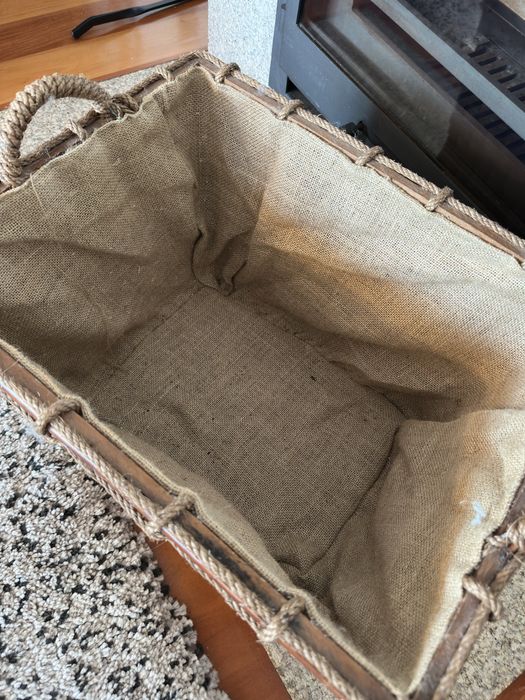 Cesto Rústico para Lenha em Vime – Grande (50x40 cm) – Bom Estado