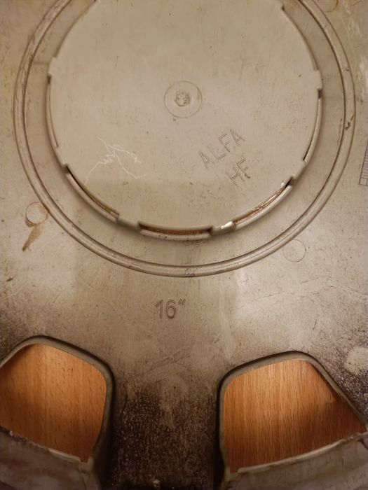 Seat-oryginalny kołpak 16"