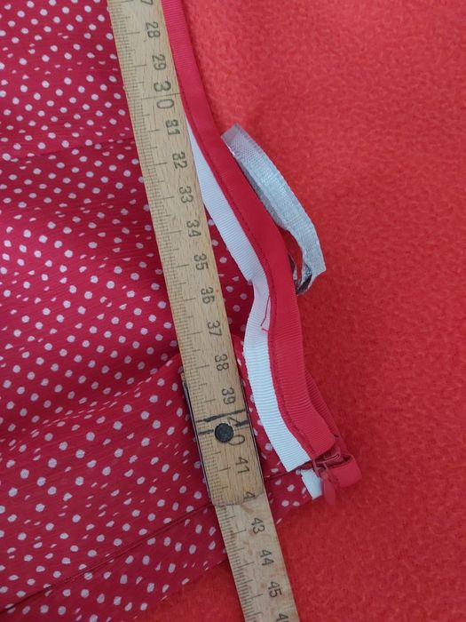 Zwiewna spódnica czerwona w białe kropki