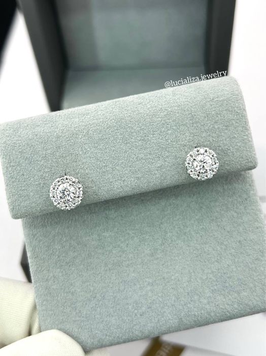 Серьги пусеты с GIA бриллиантами 0.86ct Белое золото