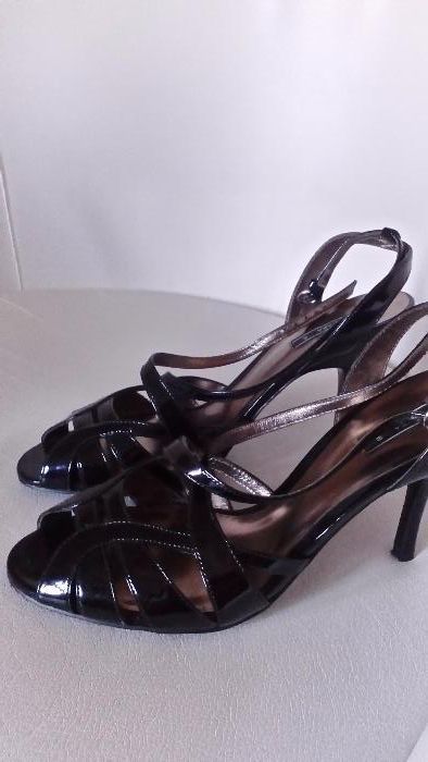 Sandálias de senhora