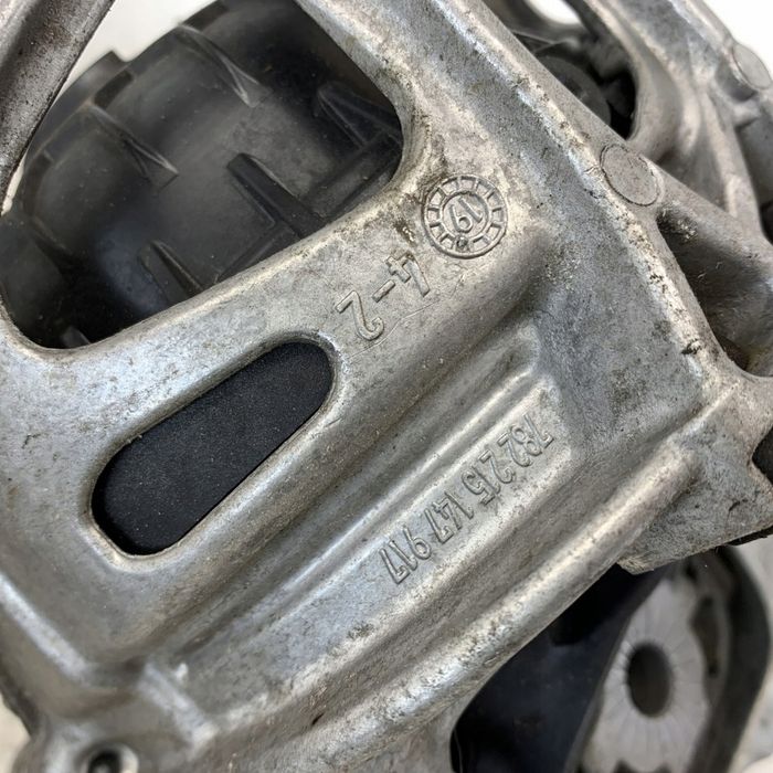 Poduszka Łapa Silnika Mocowanie Prawa Lewa Komple Audi Q5 Ii Fy 80A Tdi 19R
