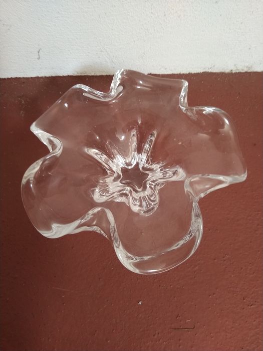 Taça de vidro (formato de flor)