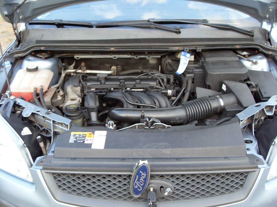 ford focus benzyna  2006 r  74 kw