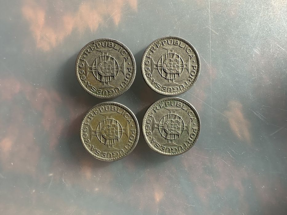 Moedas de Portugal e Angola