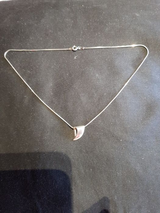 Łańcuszek z zawieszką próby 925