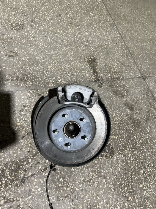 Кулак супорт ступиця привод диск гальма ручник chevrolet bolt euv 2023