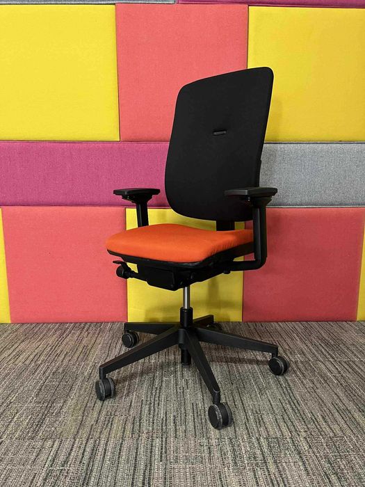Fotel biurowy obrotowy Steelcase 32 Seconds okazja!