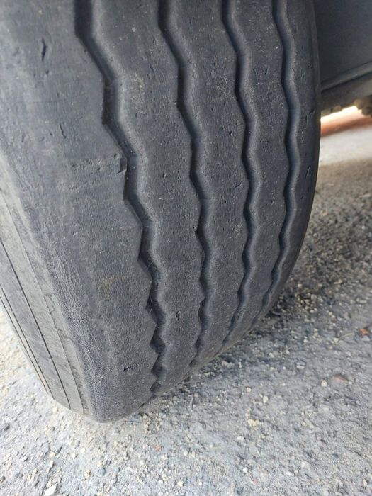 Продається тягач DAF