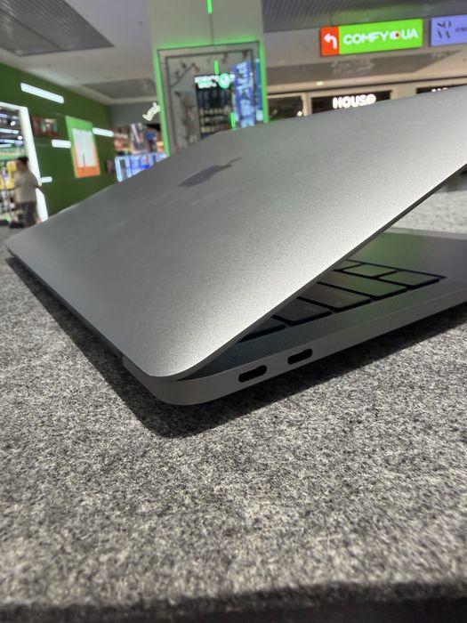 MacBook Air 13” 2020 M1 8/256 gb 100%, Гарантія, Доставка