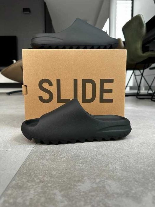 adidas originals Yeezy Slide R.43
