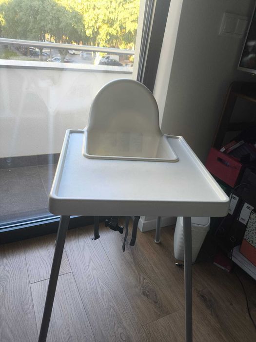 cadeira IKEA criança