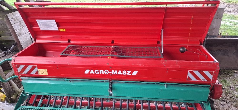 Zestaw uprawowo siewny