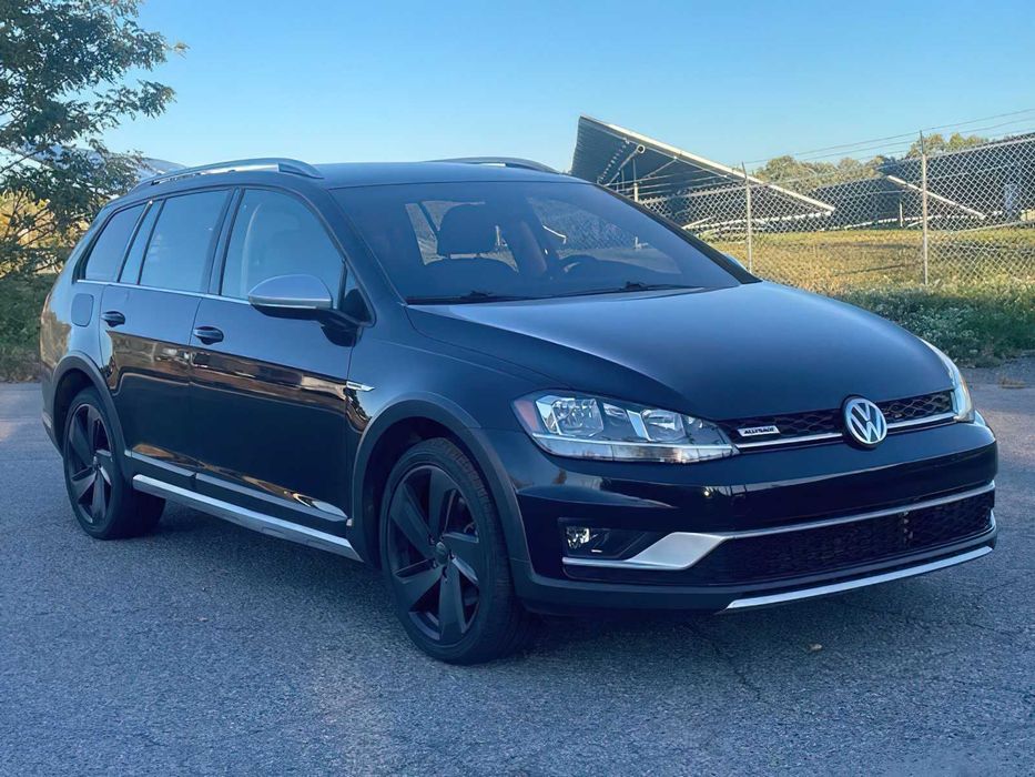Volkswagen Golf      2019