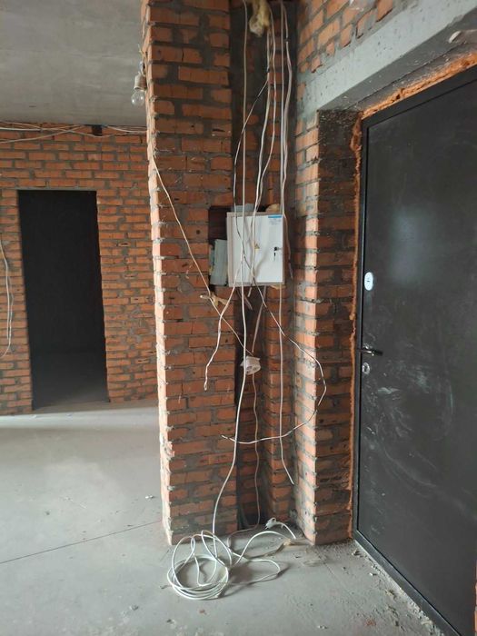 продаж 2 к. кв. вул. метрополіта В.Липківського 33а Солом'янський район