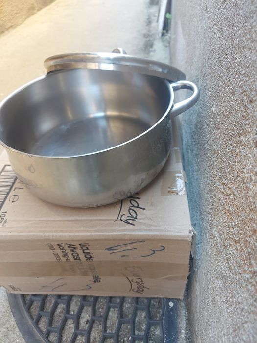 Caçarola (tacho) inoxidável, Diâmetro 24cm, Altura 10cm 5 Litros.