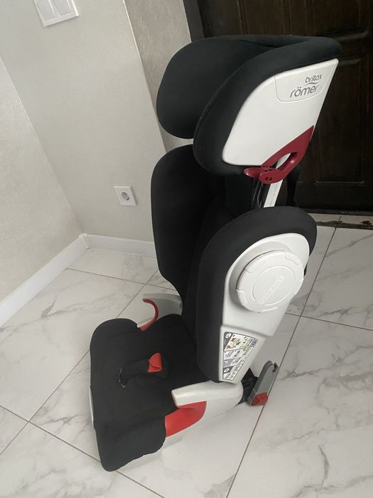 Автокрісла  дитяче Britax.