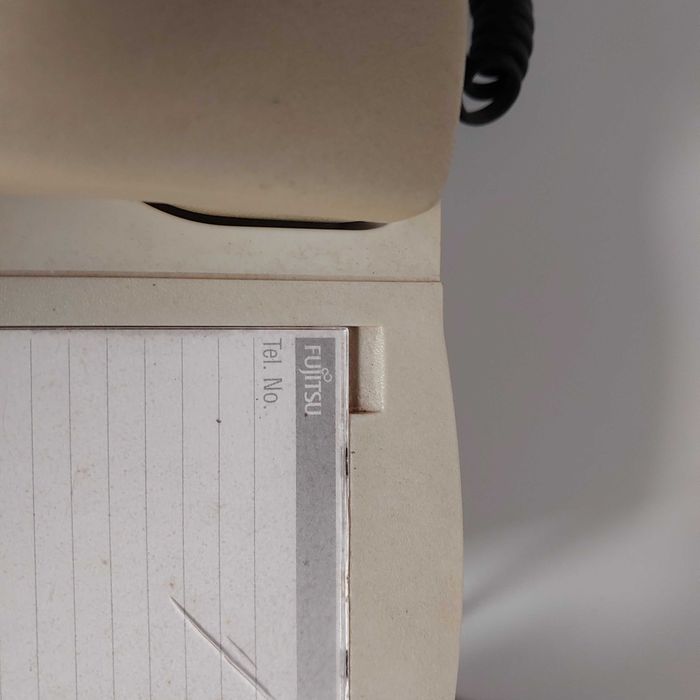 Telefone antigo Fijitsu