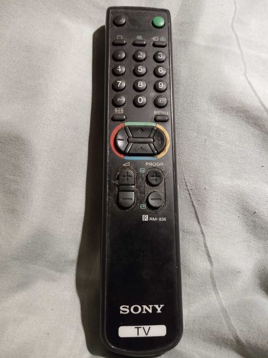 Pilot do telewizora Sony rm-836 uszkodzony