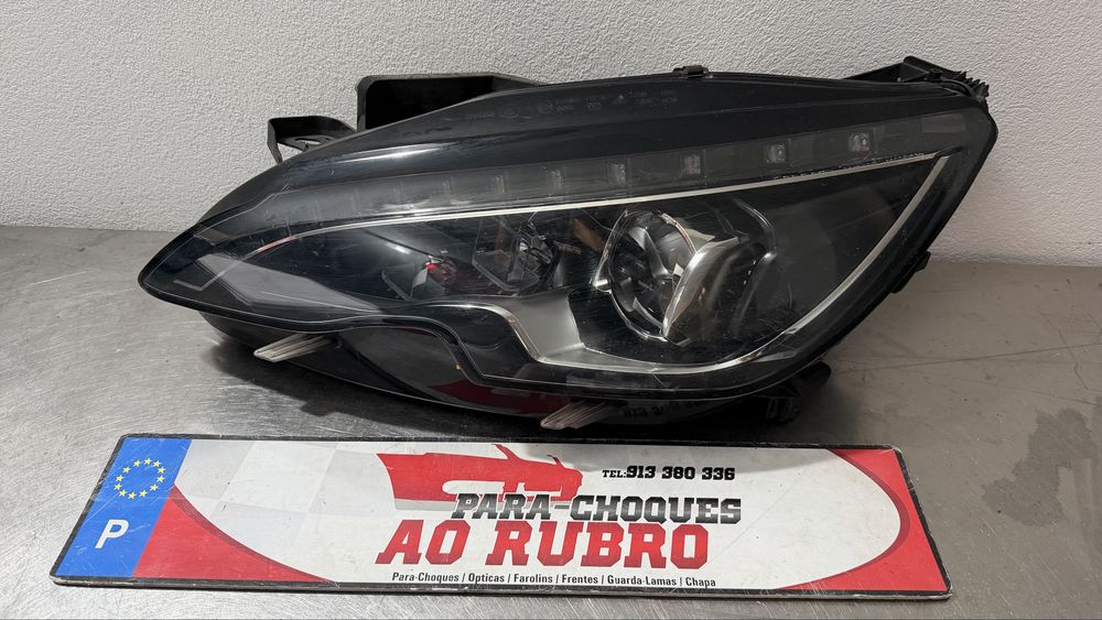 Farol esq peugeot 308 full led t9 2013/2021