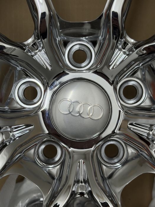 Jantes 18 Audi estilo HRE P104SC cromadas.