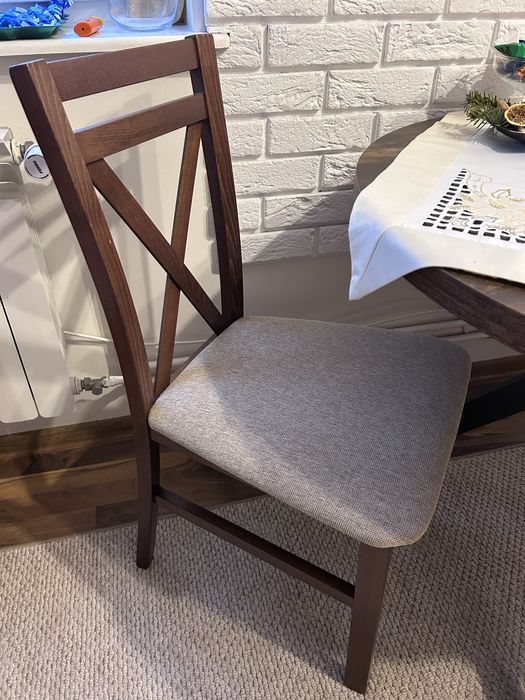 Krzesla do jadalni 4 sztuki