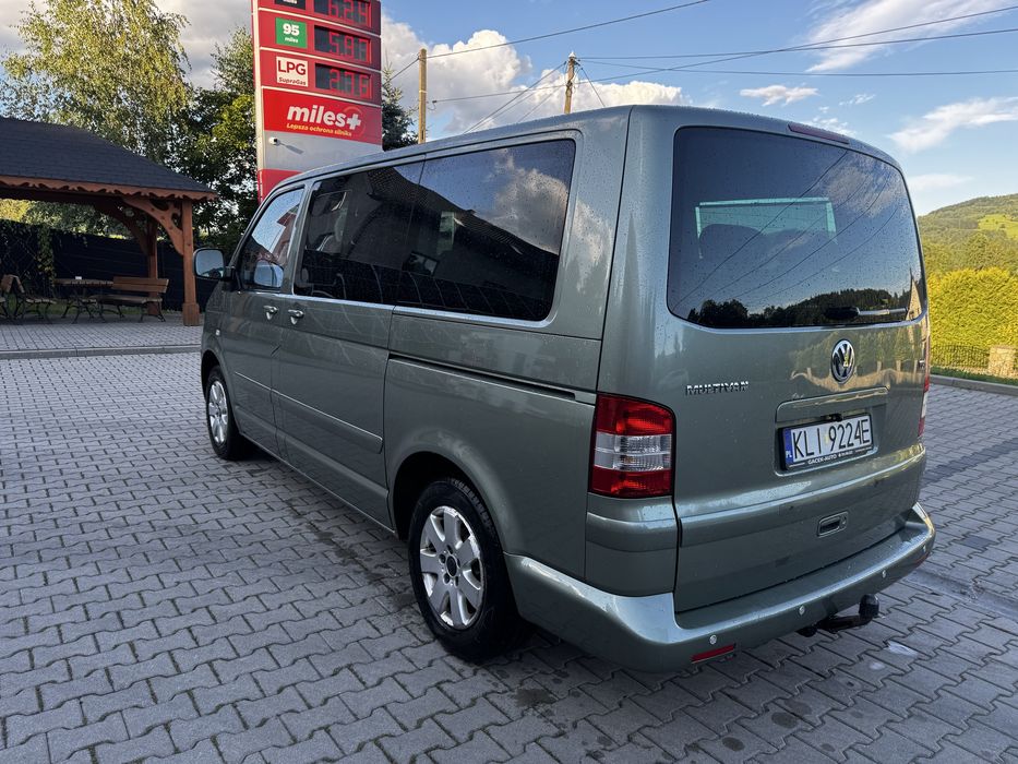 Wynajem Busa Bus Wypożyczalnia VW Transporter t5 Multivan 7 Osobowy