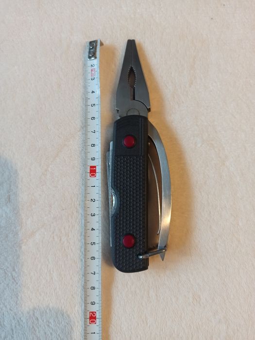 Multitool wielofunkcyjny