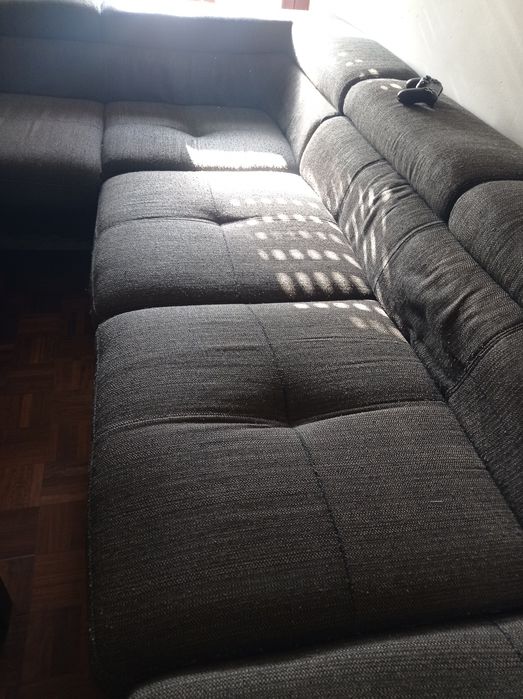 Sofá cinzento chaise lounge