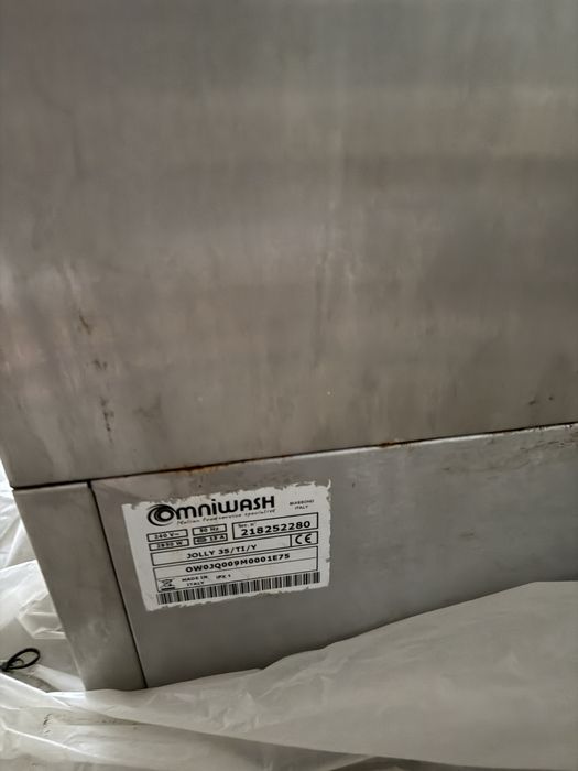 OMNIWASH Maquina lavar louca profissional