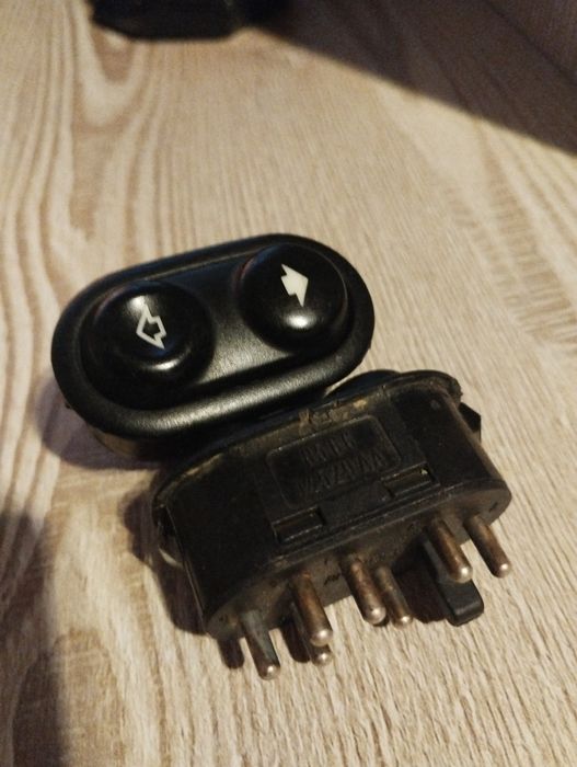 Ford Scorpio 1992 кнопки склопідіймача