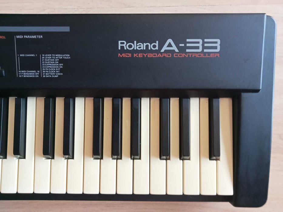 Teclado Controlador Midi Roland A-33 76 teclas