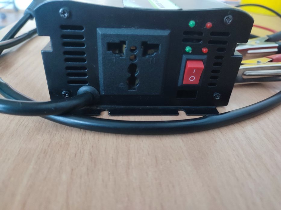 Перетворювач  12V-220V, 600 Вт