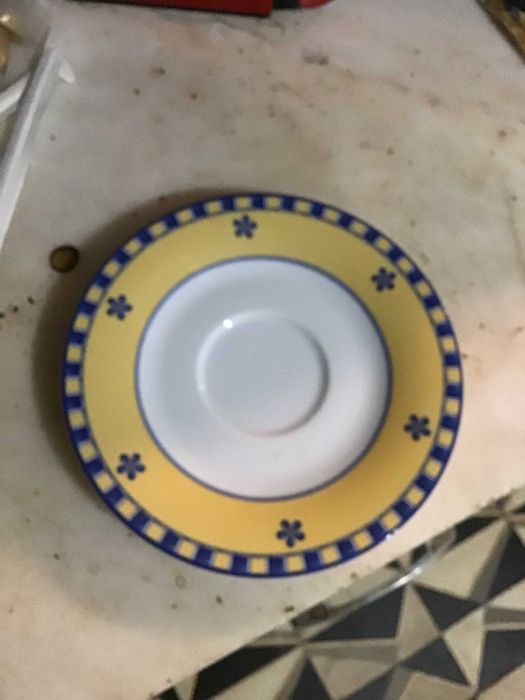 pires para chavena tons azul e amarelo