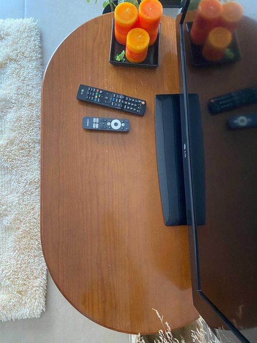 Mesa de Centro / Móvel de TV em Madeira Maciça