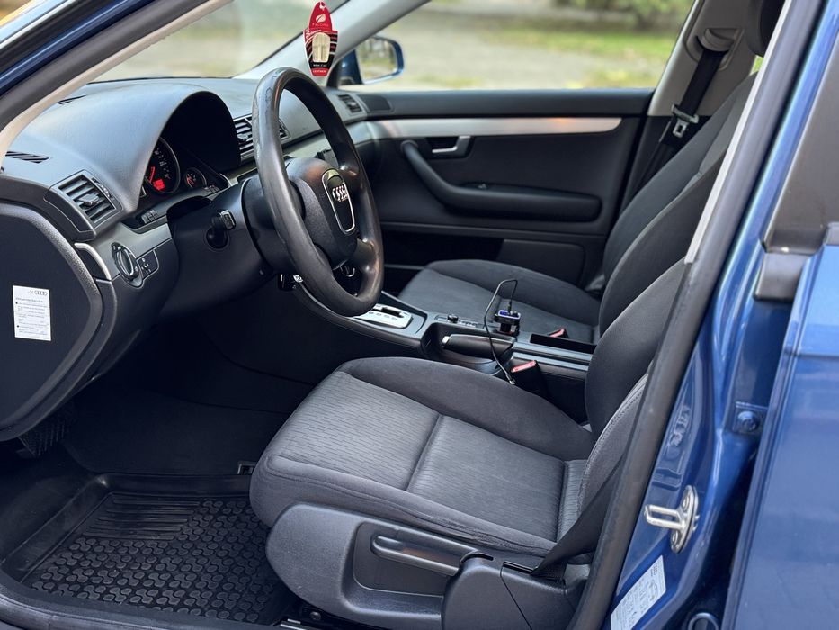 Продам Audi A4 B7  2.0 TDI 103kw Автомат .