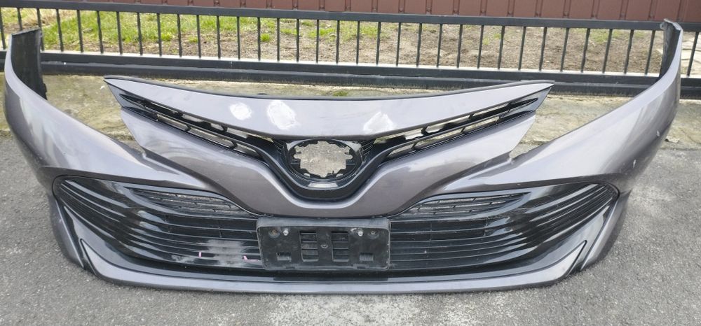 Бампер/Емблема /Дистронік / Радар  адаптивного круїз-контролю Toyota C